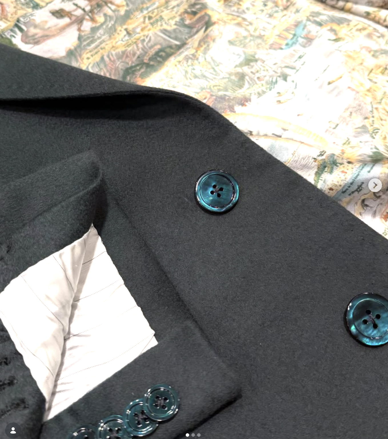 Bespoke button detail